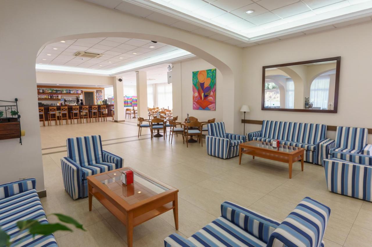 Checkin Catalonia Hotel Калея Екстериор снимка