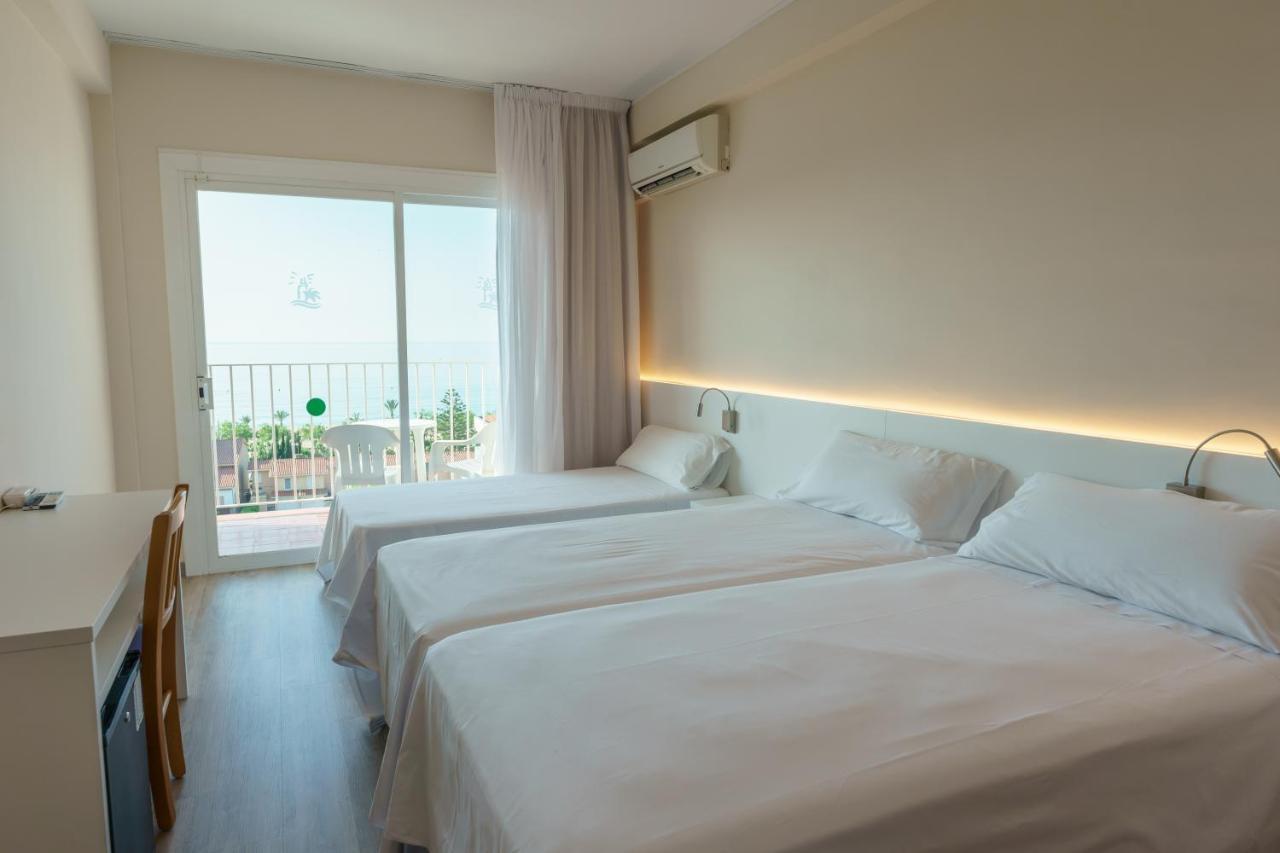 Checkin Catalonia Hotel Калея Екстериор снимка