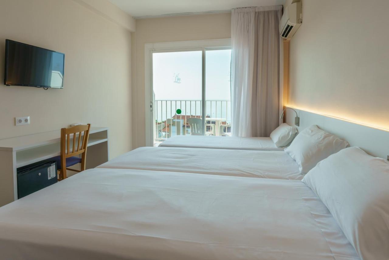 Checkin Catalonia Hotel Калея Екстериор снимка