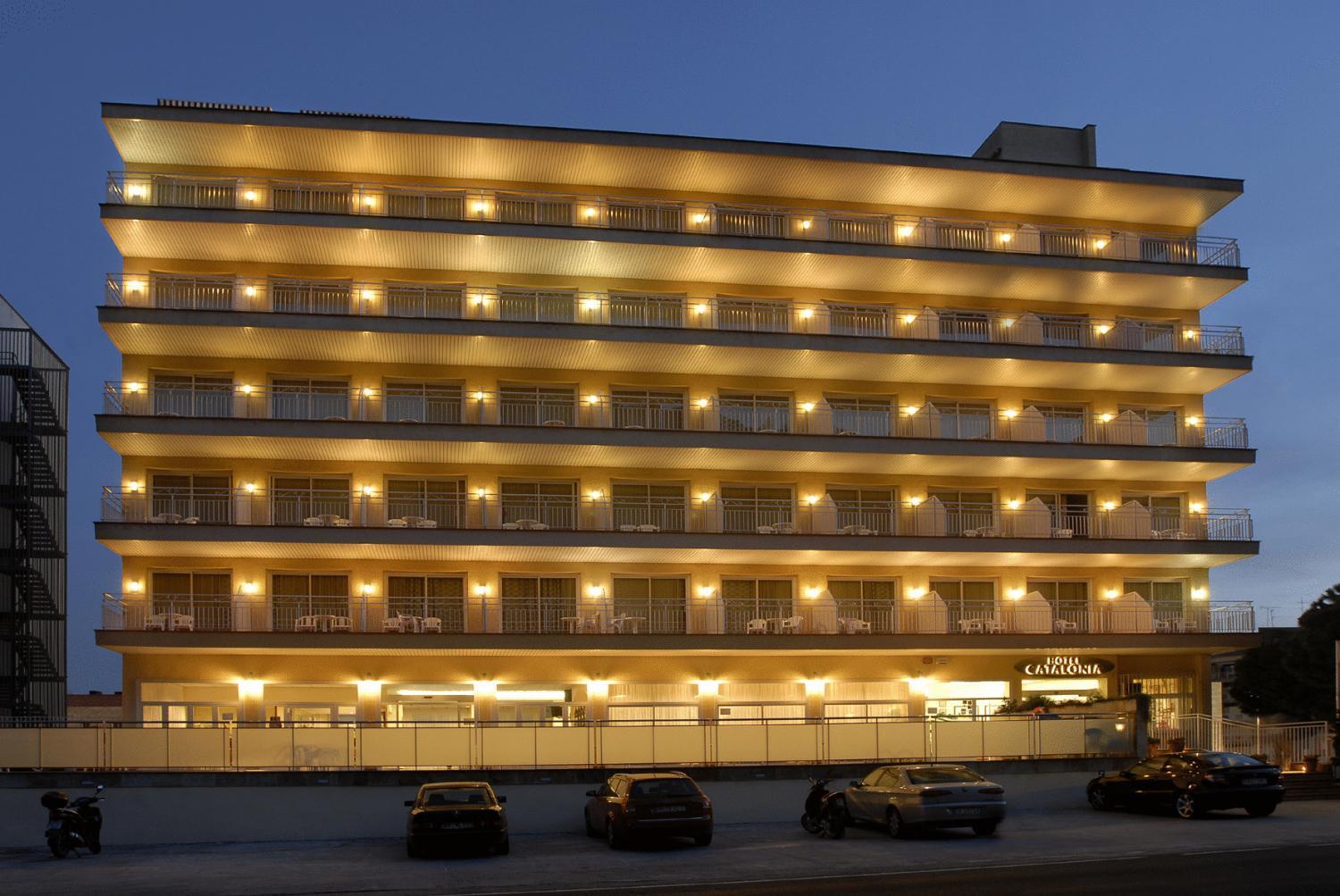 Checkin Catalonia Hotel Калея Екстериор снимка