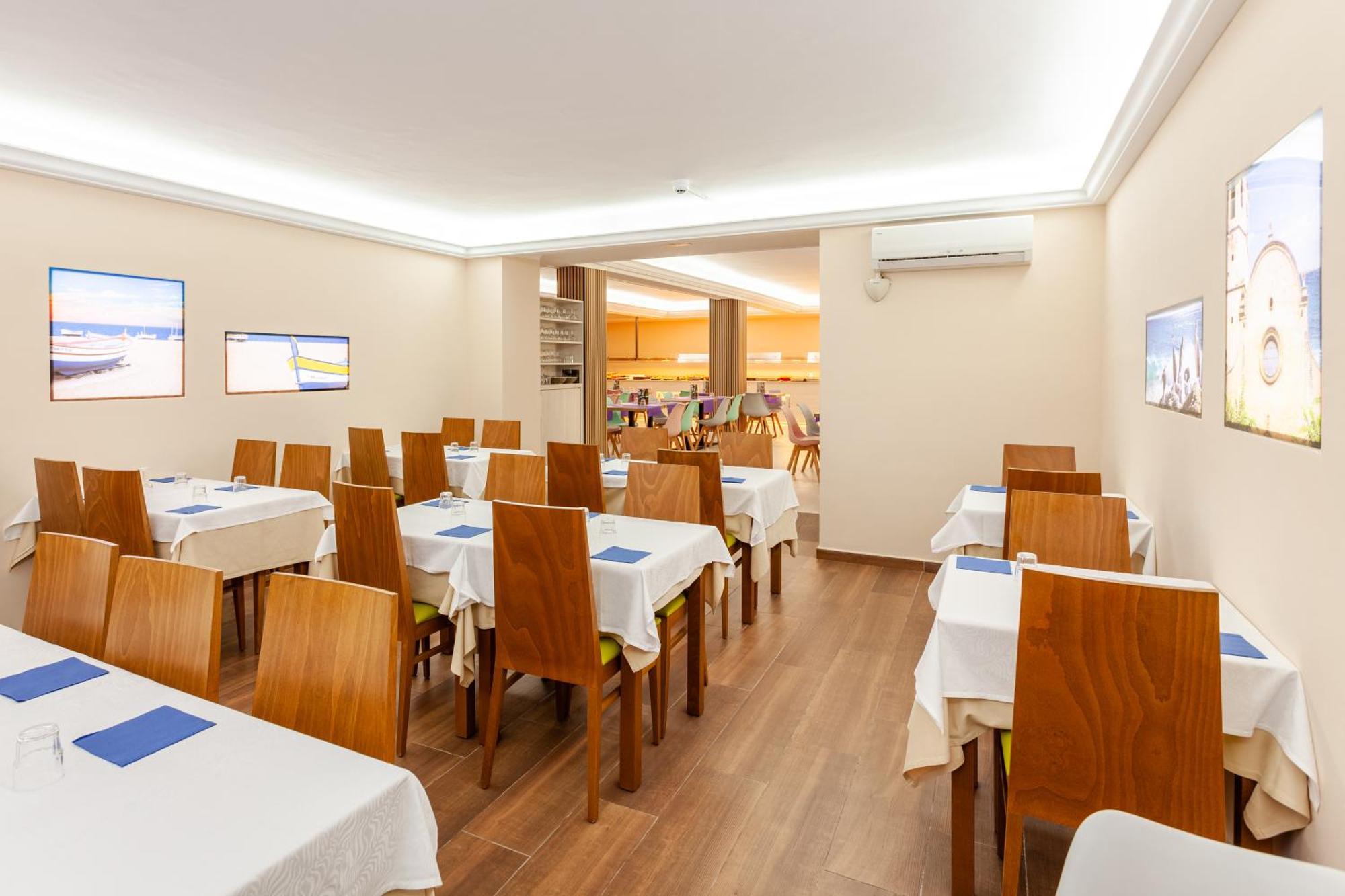 Checkin Catalonia Hotel Калея Екстериор снимка