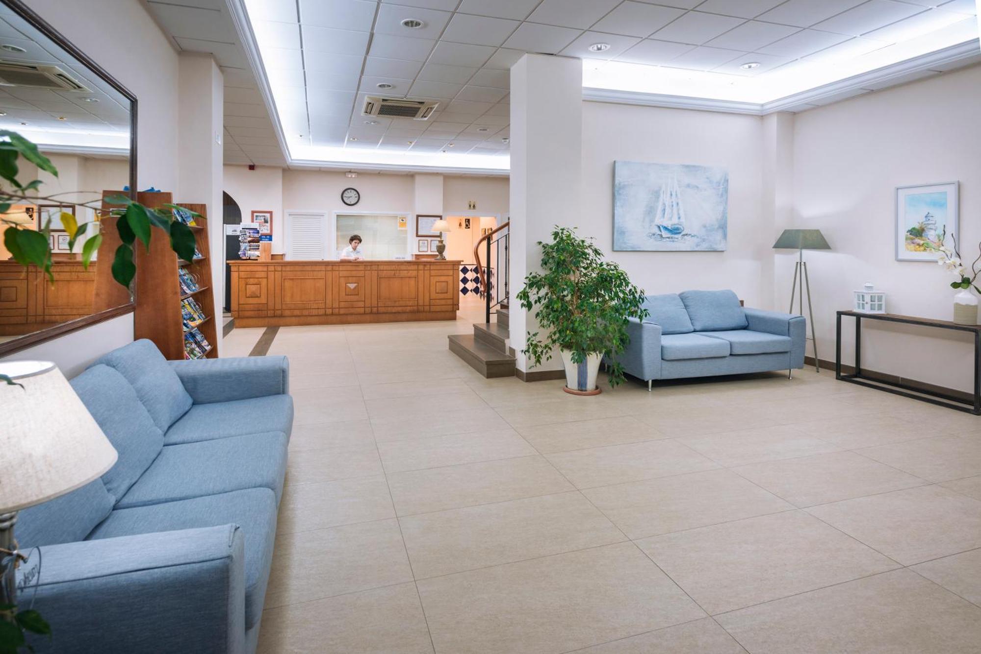 Checkin Catalonia Hotel Калея Екстериор снимка