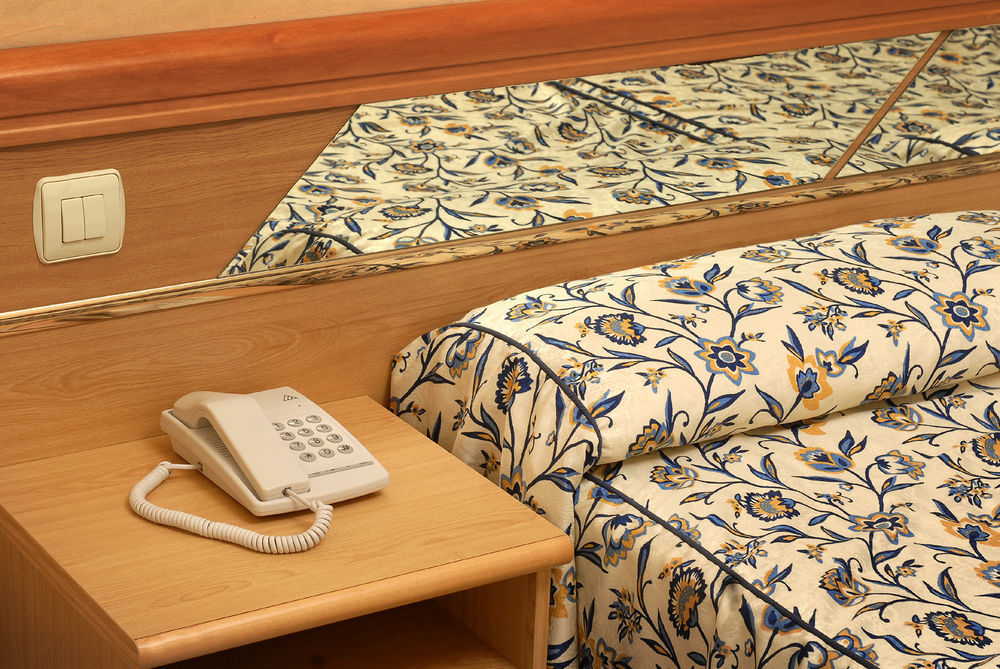 Checkin Catalonia Hotel Калея Екстериор снимка